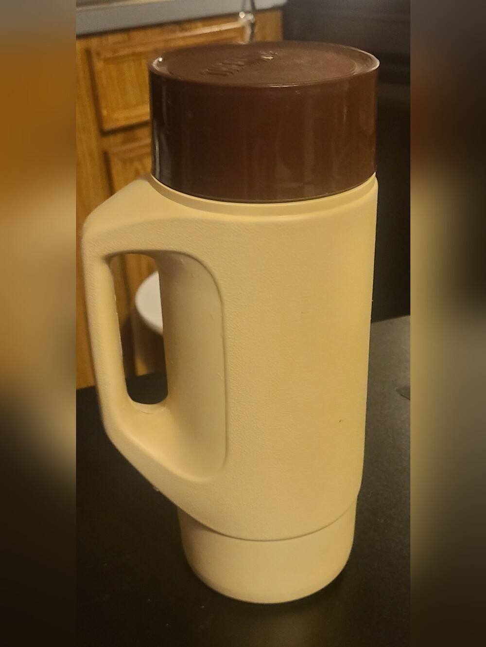 Thermos Cream and Brown Classic Insulated Jug